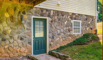 122 Majestic Cir, Amherst, VA 24521