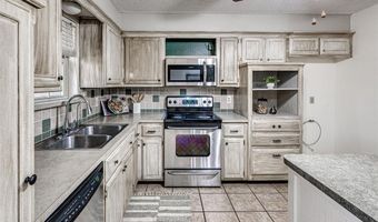 3712 Summerwind Ave, Oklahoma City, OK 73179
