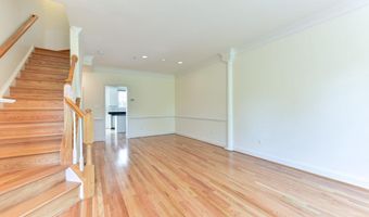 315 S HENRY St S, Alexandria, VA 22314