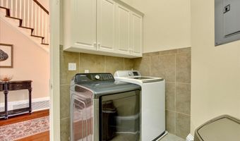 1611 Glenn Swetman St, Biloxi, MS 39530