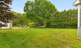 8 Stackpole Cir, Bourne, MA 02532