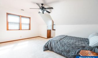 2105 N St St, Aurora, NE 68818