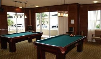 19501 W Country Club Dr PH-06, Aventura, FL 33180