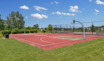 1056 Dana Ct, Antioch, IL 60002