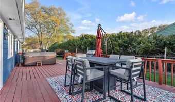 62 Canonchet Trl, Cranston, RI 02921