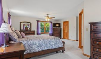 3 Courtney Ln, Hopkinton, RI 02832