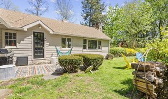 67 Obtuse Hill Rd, Brookfield, CT 06804