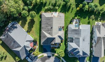 10 CHAPEL HILL Ct, Barnegat, NJ 08005