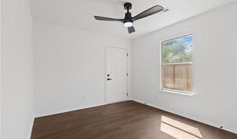2516 SE 4th St, Bentonville, AR 72712