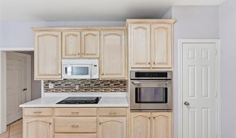 135 Rim Rock Rd, Aledo, TX 76008