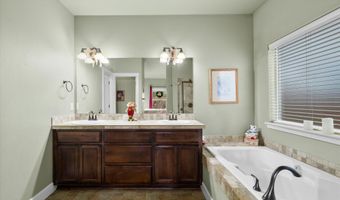 21281 Bellflower Pl, Bend, OR 97702