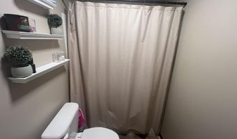1307 Porter Ave, Aurora, MO 65605