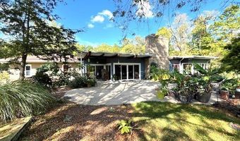 3288 Spring Valley Rd, Akron, OH 44333
