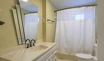 48 W Bolton Ave, Absecon, NJ 08201