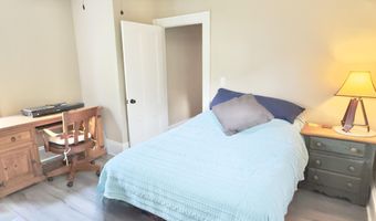 21 Cottage St, Bangor, ME 04401