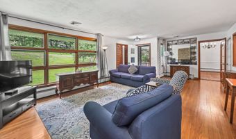 37 Anella Dr, Bethany, CT 06524