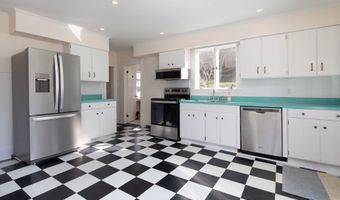 59 Prospect St, Canaan, CT 06031