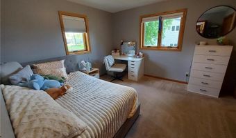 409 Sundown Dr, Avon, MN 56310
