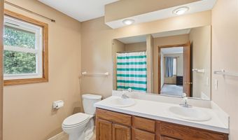 1209 8th Ave SE, Altoona, IA 50009