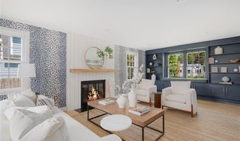 45 Meadowbrook Dr, Barrington, RI 02806