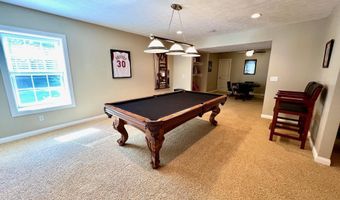922 Meadowlake Ct, Bedford, IN 47421