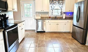 904 Sunnyhill Dr, Camden, SC 29020