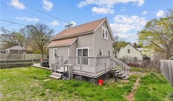 136 Juniper St, East Providence, RI 02914