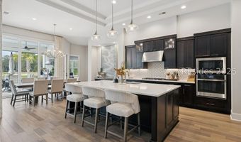 7 Spring Hill Ct, Bluffton, SC 29910