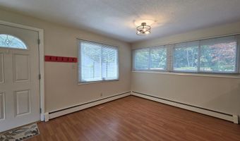 92 Chester Tpke 1St Floor, Auburn, NH 03032