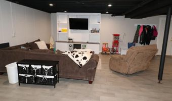 1287 Lovers Rd, Batesville, IN 47006