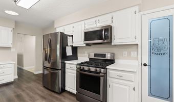 5208 Russell Dr NW, Albuquerque, NM 87114