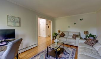 11 Lexington Rd, Avon, CT 06001