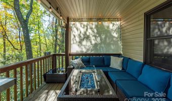 32 Foxberry Dr, Arden, NC 28704