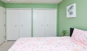 3240 Dunwoodie Rd, Ann Arbor, MI 48105