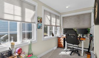 135 Russett Rd 1, Boston, MA 02132
