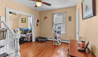 66 Earl Ave, East Providence, RI 02915