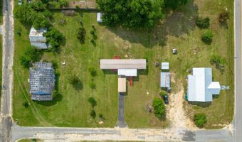 1749 Carolina St, Alford, FL 32420