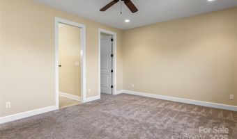 38 Chantilly Dr, Asheville, NC 28804