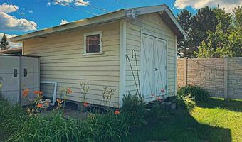 42 Locust Dr, Babbitt, MN 55706