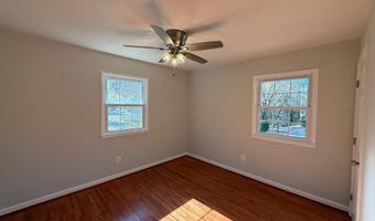 4721 SPRINGBROOK Dr, Annandale, VA 22003