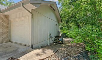 75 Rath Dr, Bella Vista, AR 72715