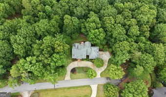355 Smoke Rise Dr, Baldwin, GA 30511