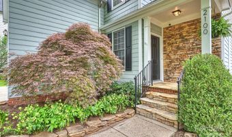 2100 Sablewood Dr, Charlotte, NC 28205