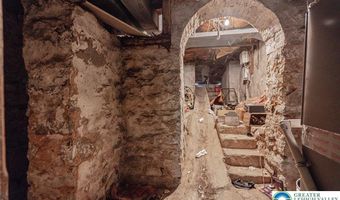 135 N 5th St, Allentown, PA 18102