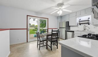 636 Garden Rd, Ames, IA 50010
