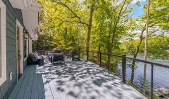 361 E Lakeshore Dr, Alloway, NJ 07422