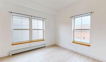 193 St Paul St 204, Burlington, VT 05401