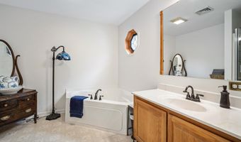 14 Teaberry Ln, Bass River, NJ 08087