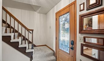 110 10th Ave NW, Altoona, IA 50009