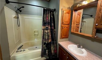 122 Arrowhead Rd, Allegheny Twp., PA 16373